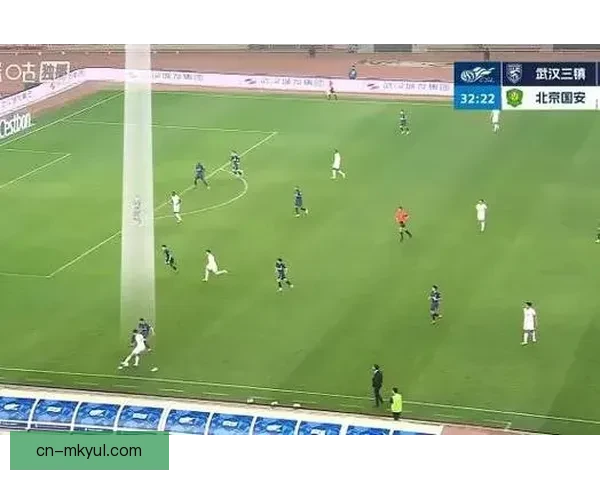 国安18岁新星邓捷夫迎来首秀